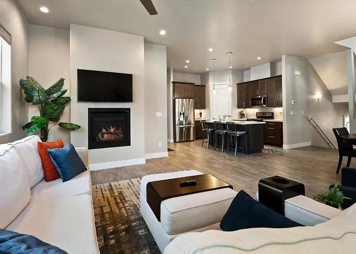 Villa Pinnacle Pines Forest Views Modern With Ev Charger Direct Trail Access Flagstaff