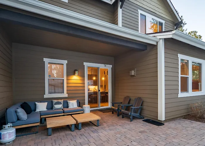 Villa Pinnacle Pines Forest Views Modern With Ev Charger Direct Trail Access