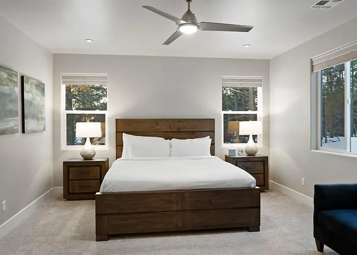 Pinnacle Pines Forest Views Modern With Ev Charger Direct Trail Access Villa