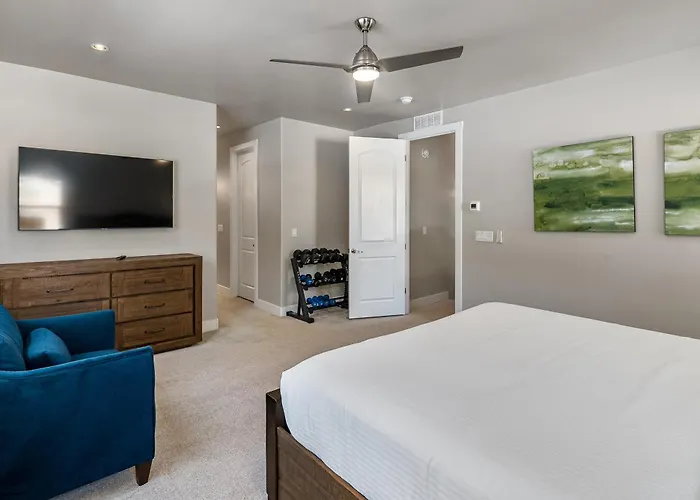 Pinnacle Pines Forest Views Modern With Ev Charger Direct Trail Access Villa